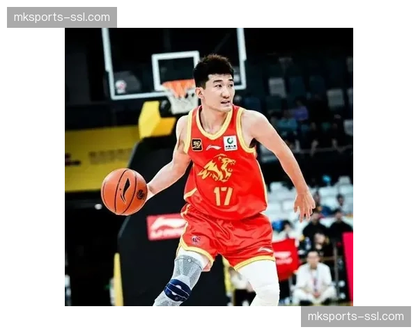 关键对位：孙铭徽与吴前的控卫对决，将左右两队进攻发起效率。