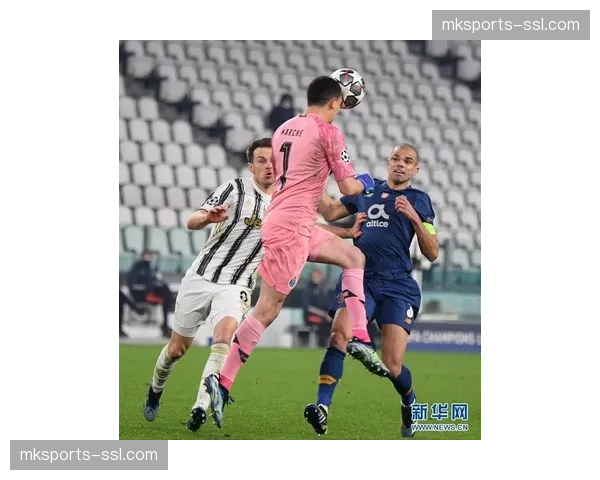 观点速递:尽管出局,但波尔图展现的团队防守纪律赢得业界尊重 观点速递:尽管出局,但波尔图展现的团队防守纪律赢得业界尊重